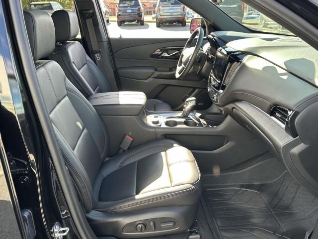 used 2023 Chevrolet Traverse car, priced at $37,998