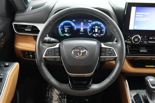 used 2023 Toyota Highlander Hybrid car, priced at $44,488