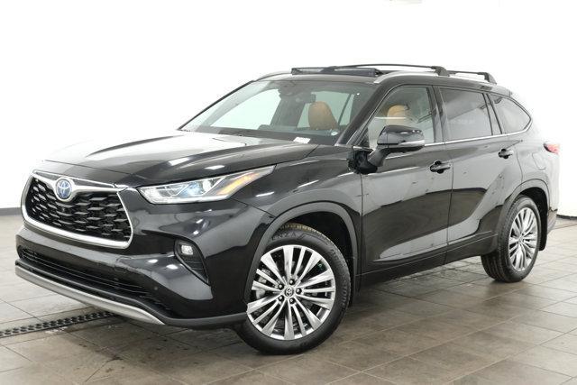 used 2023 Toyota Highlander Hybrid car, priced at $44,488