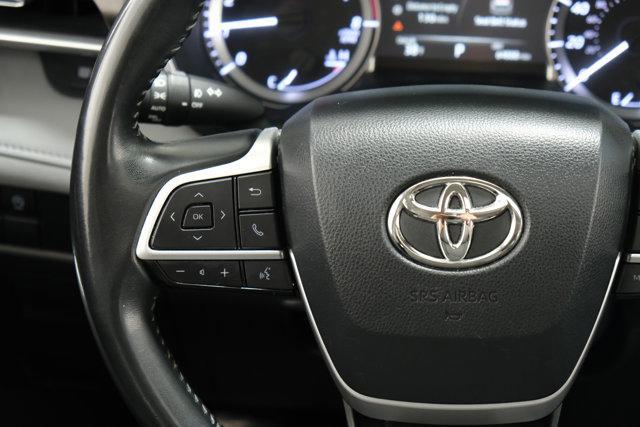 used 2023 Toyota Highlander car, priced at $32,692