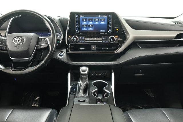 used 2020 Toyota Highlander car, priced at $28,225