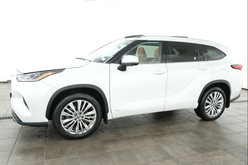 used 2023 Toyota Highlander Hybrid car, priced at $48,366