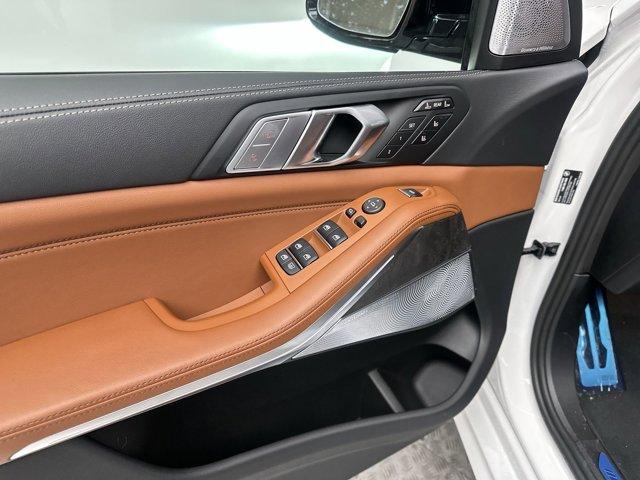 new 2026 BMW X7 car, priced at $126,425