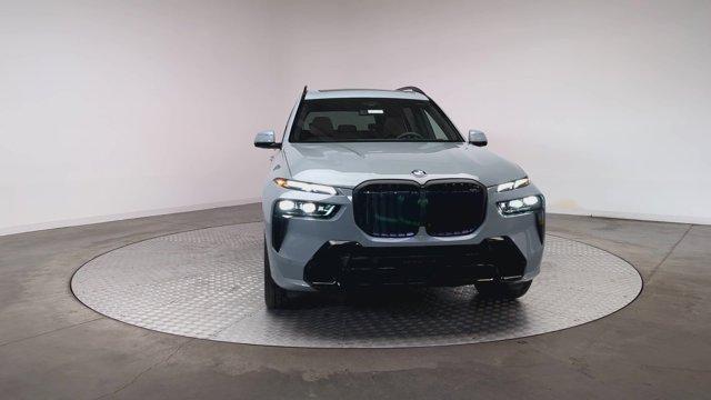 new 2026 BMW X7 car, priced at $100,690