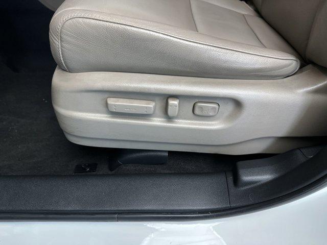 used 2016 Honda Pilot car, priced at $15,600