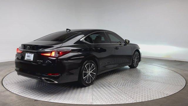 used 2024 Lexus ES 350 car, priced at $40,487