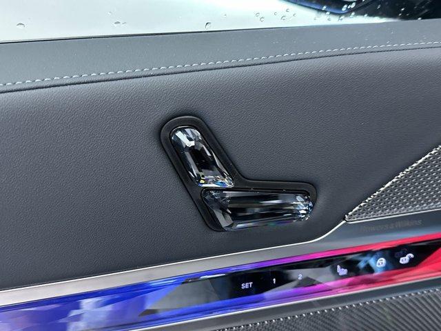 new 2025 BMW 760 car, priced at $132,675