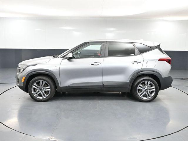 Steel Gray 2021 Kia Seltos LX