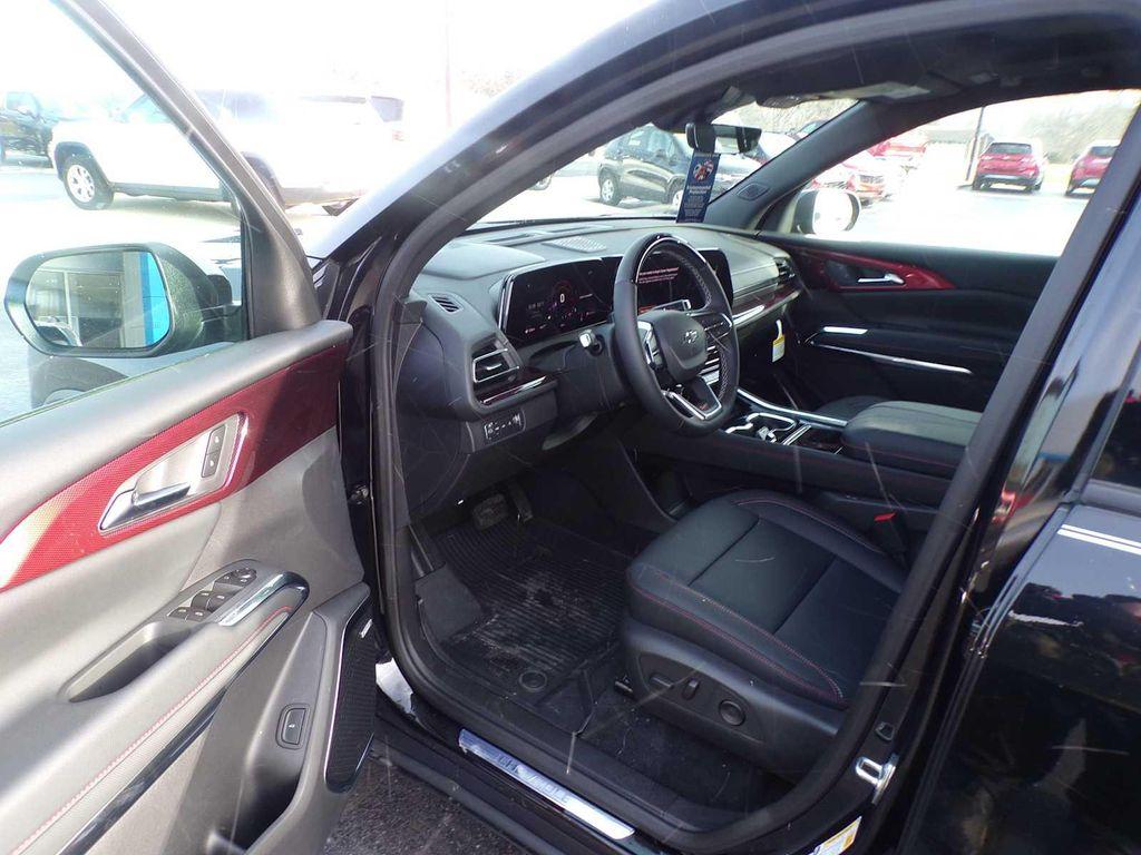 new 2026 Chevrolet Traverse car, priced at $53,170