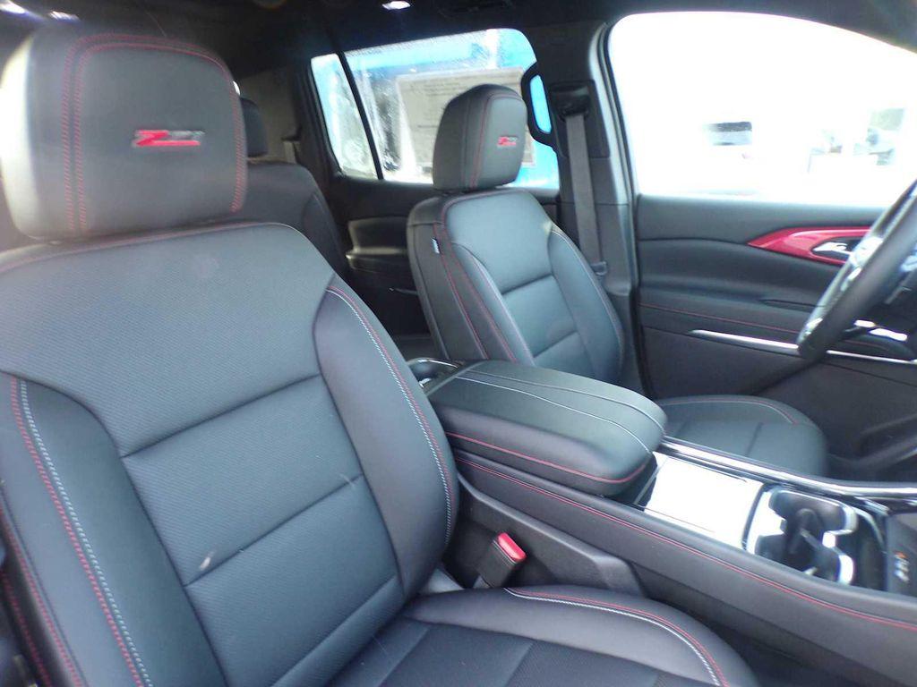 new 2026 Chevrolet Traverse car, priced at $53,170