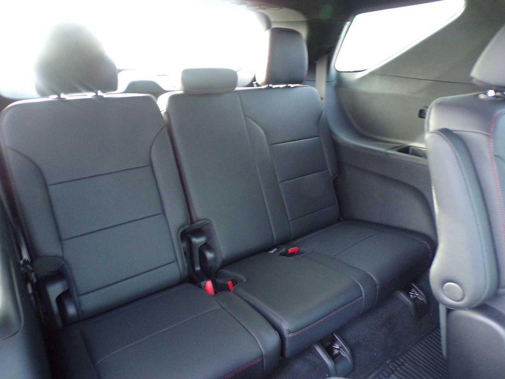 new 2026 Chevrolet Traverse car, priced at $53,170