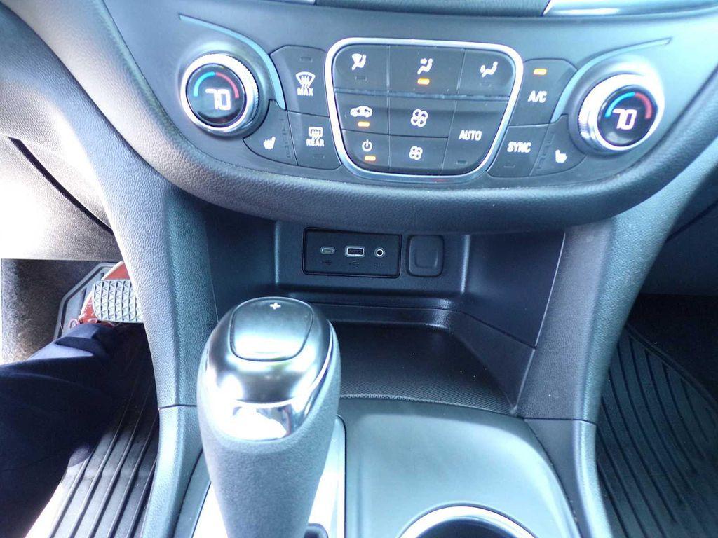 used 2021 Chevrolet Equinox car, priced at $19,922