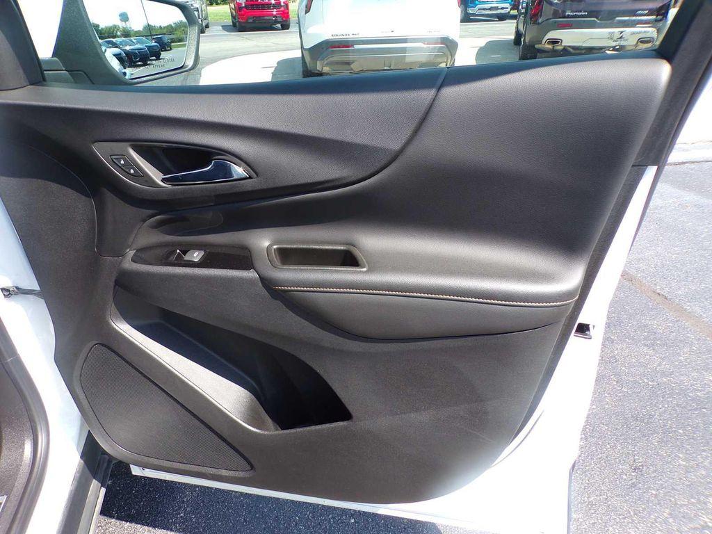 used 2022 Chevrolet Equinox car, priced at $20,988