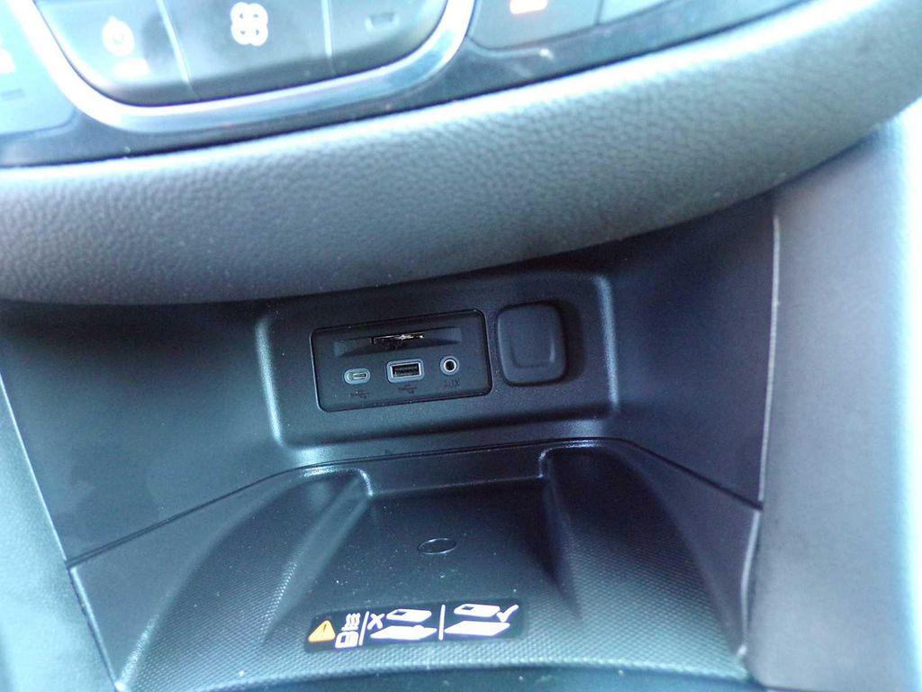 used 2022 Chevrolet Equinox car, priced at $21,988