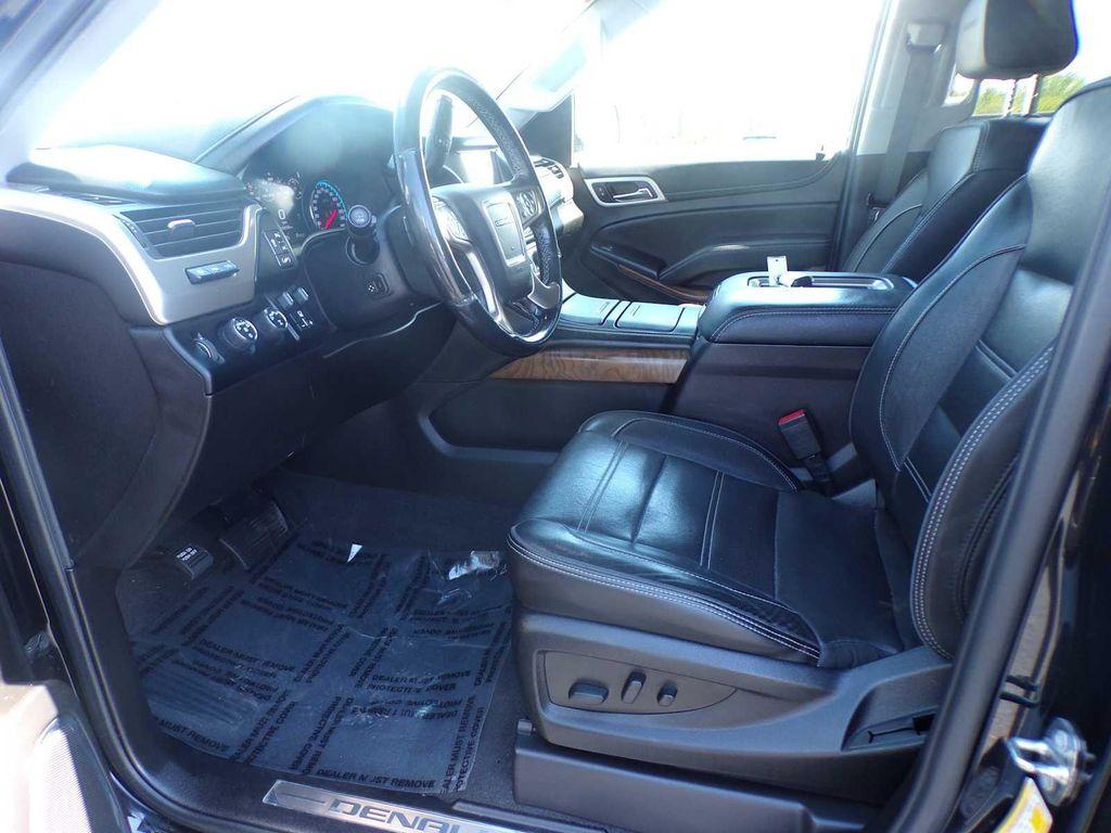 used 2019 GMC Yukon car, priced at $23,988