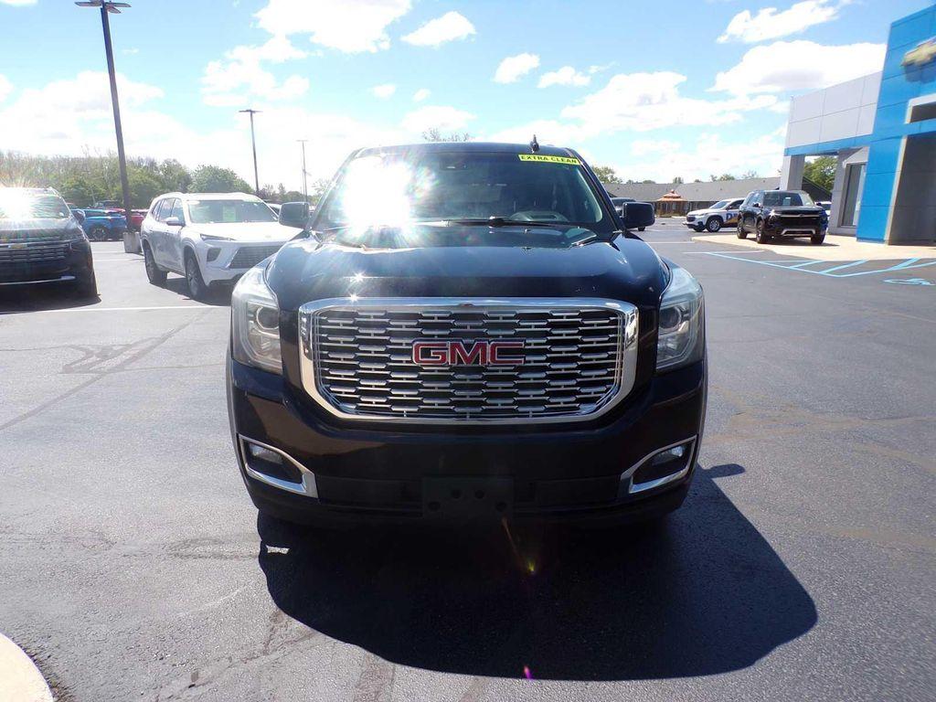used 2019 GMC Yukon car, priced at $23,988