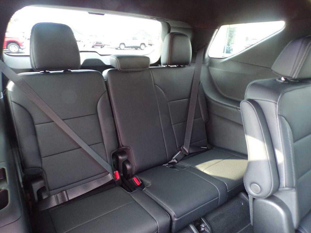 new 2026 Chevrolet Traverse car, priced at $47,145