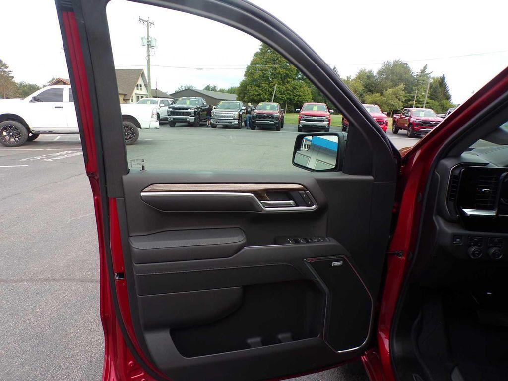 new 2025 Chevrolet Silverado 1500 car, priced at $53,671