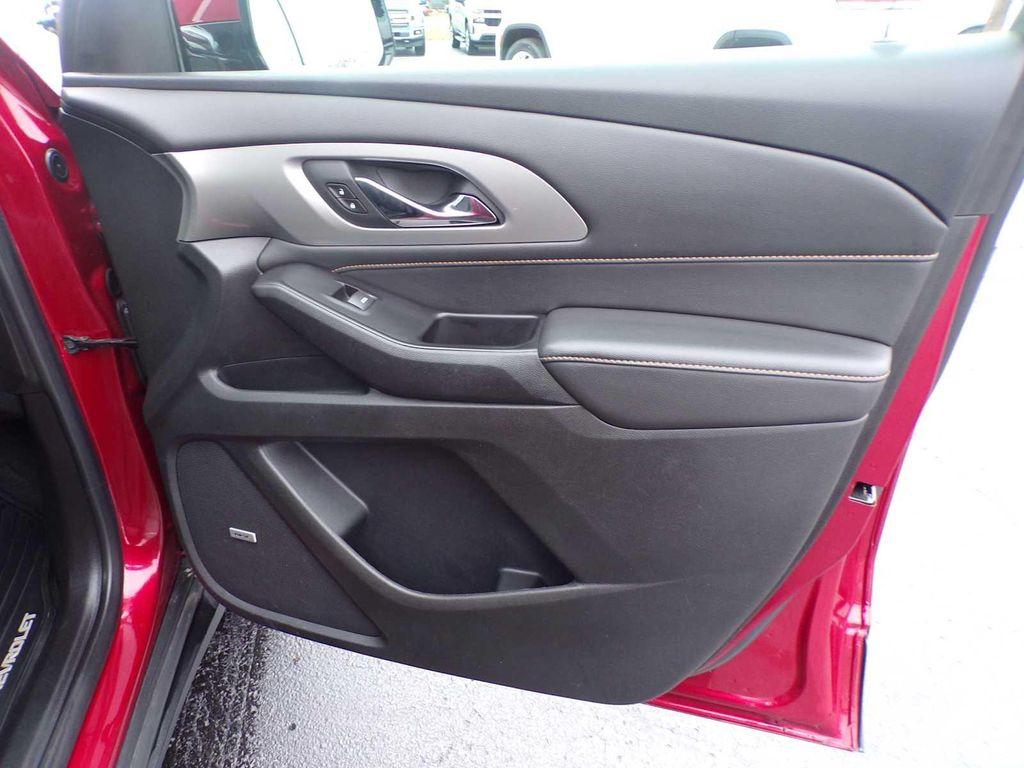 used 2020 Chevrolet Traverse car, priced at $20,966