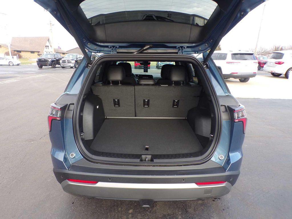 new 2026 Chevrolet Equinox car, priced at $34,265