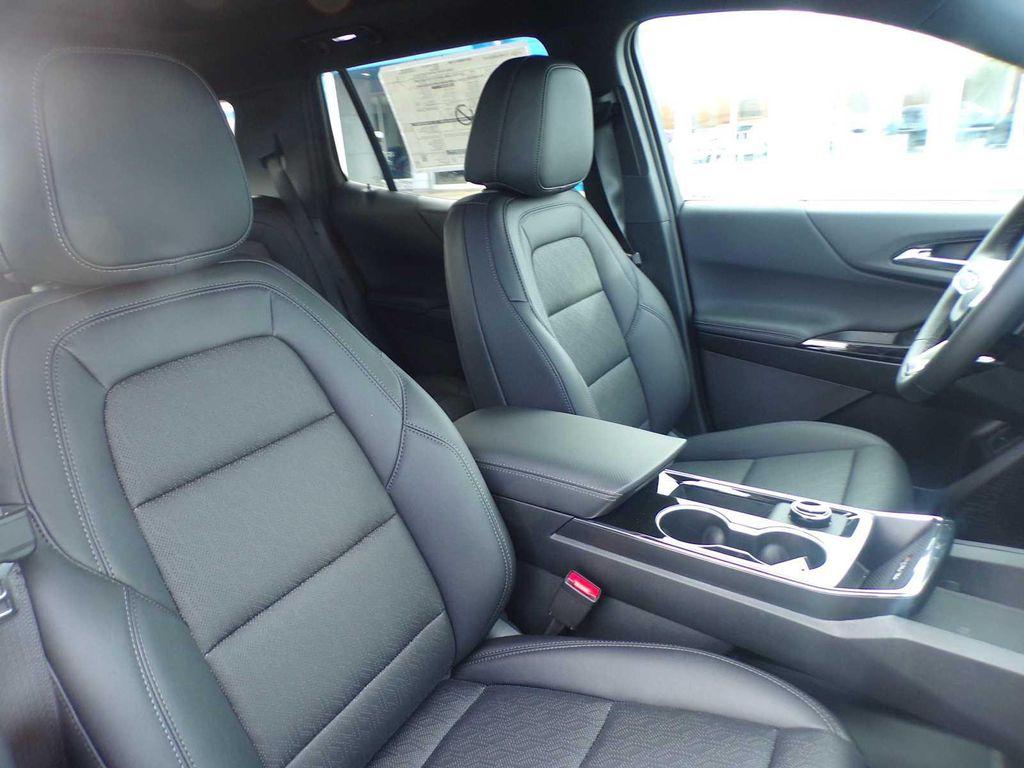 new 2026 Chevrolet Equinox car, priced at $34,265