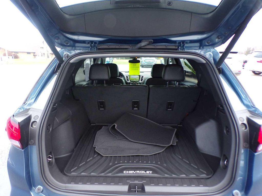 used 2024 Chevrolet Equinox car, priced at $26,981