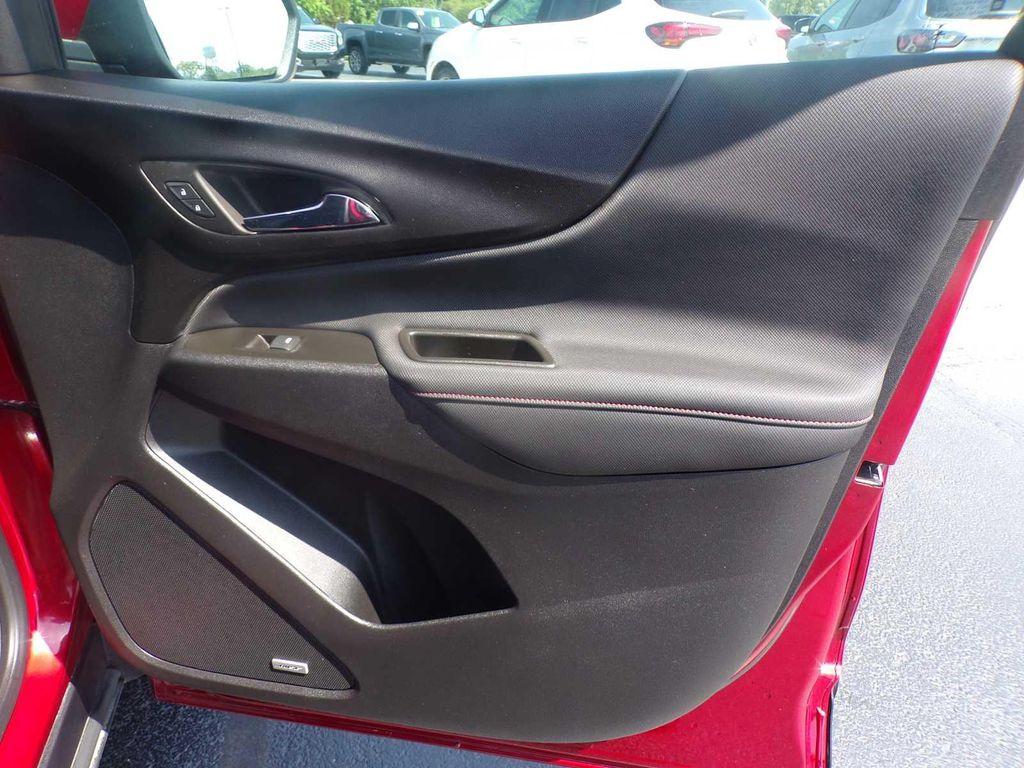 used 2023 Chevrolet Equinox car, priced at $25,944