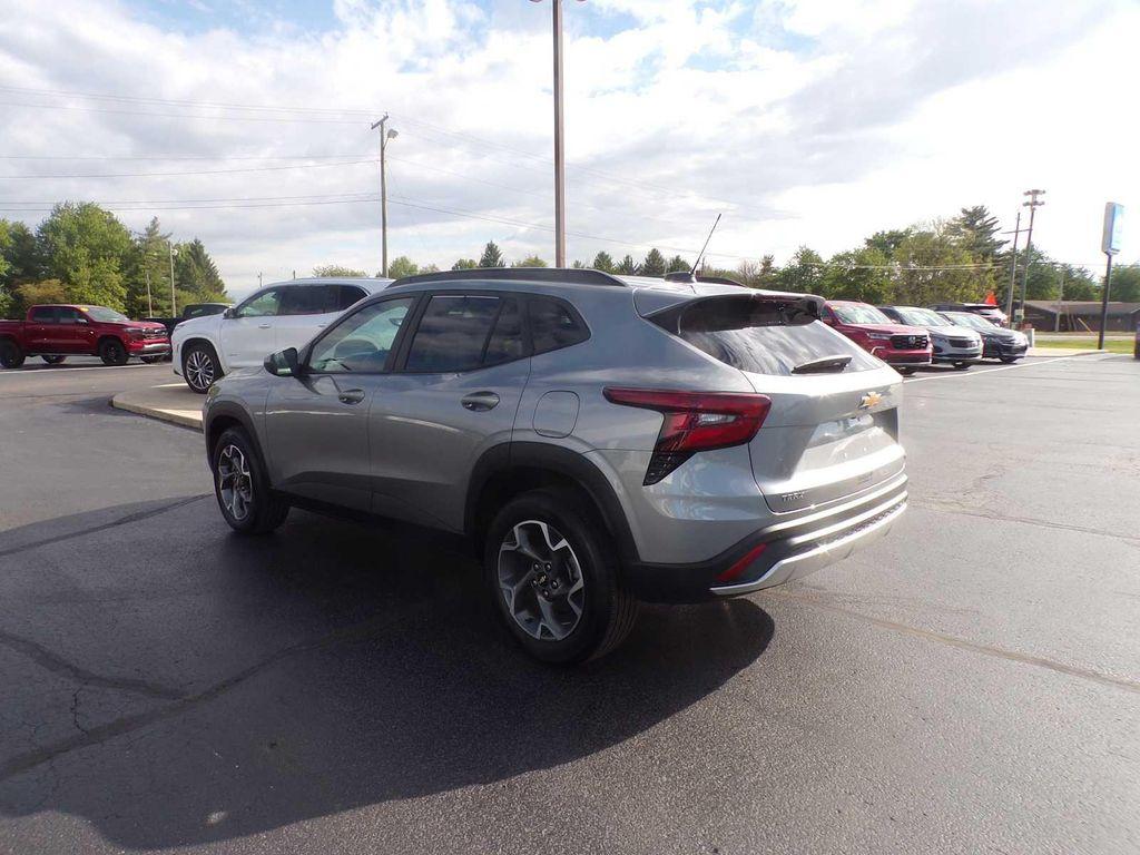 used 2024 Chevrolet Trax car, priced at $21,943