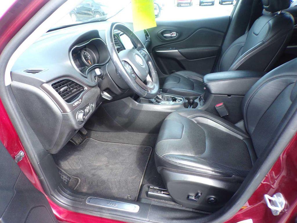 used 2020 Jeep Cherokee car, priced at $18,922