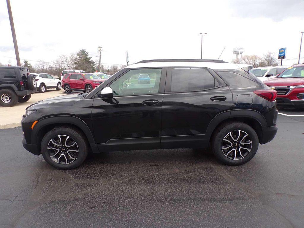 used 2023 Chevrolet TrailBlazer car, priced at $21,922