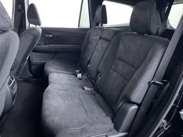 used 2022 Honda Pilot car, priced at $27,999