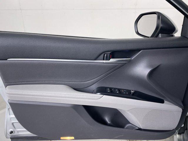 used 2018 Toyota Camry Hybrid car, priced at $20,399