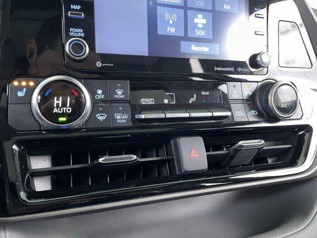 used 2022 Toyota Highlander car, priced at $30,999