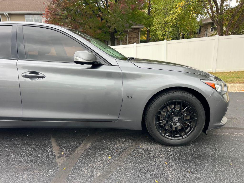 2014 Graphite Shadow INFINITI Q50
