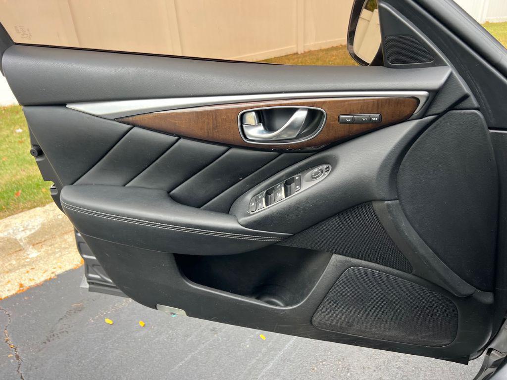 2014 Graphite Shadow INFINITI Q50