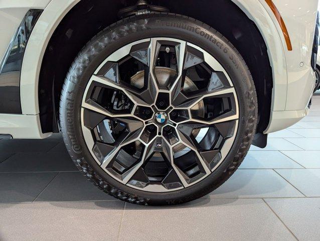 new 2026 BMW X7 car, priced at $122,940