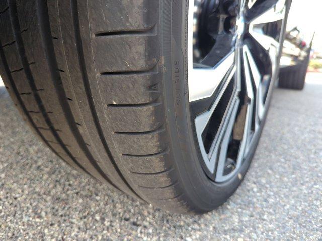 new 2026 BMW X7 car, priced at $110,005