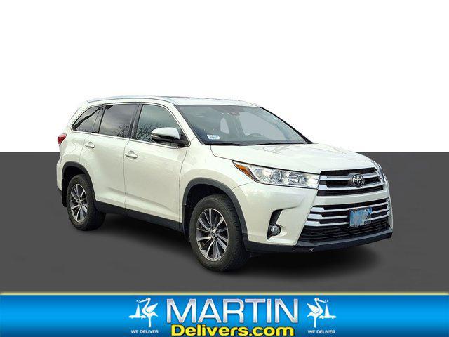 used 2019 Toyota Highlander car, priced at $26,423