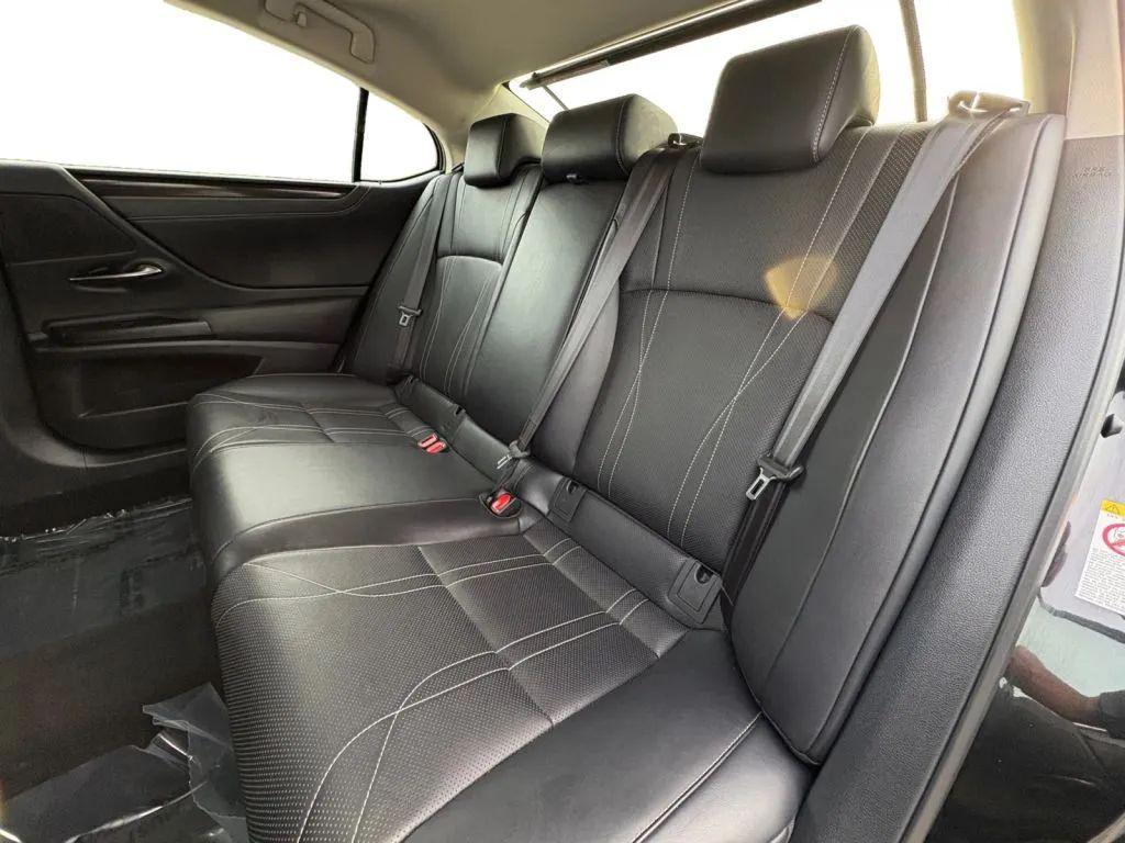 used 2019 Lexus ES 350 car, priced at $24,995