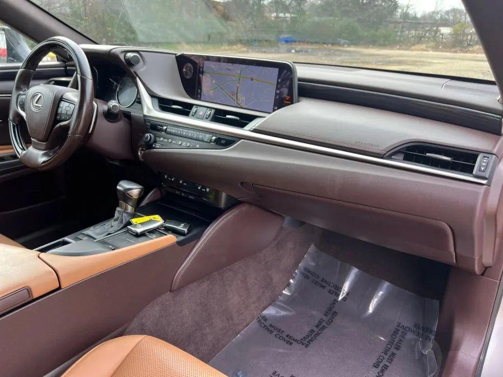 used 2019 Lexus ES 350 car, priced at $25,126