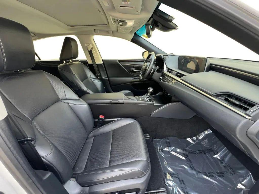used 2020 Lexus ES 350 car, priced at $25,126