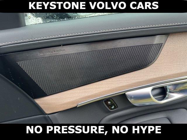 new 2026 Volvo XC90 car, priced at $71,825