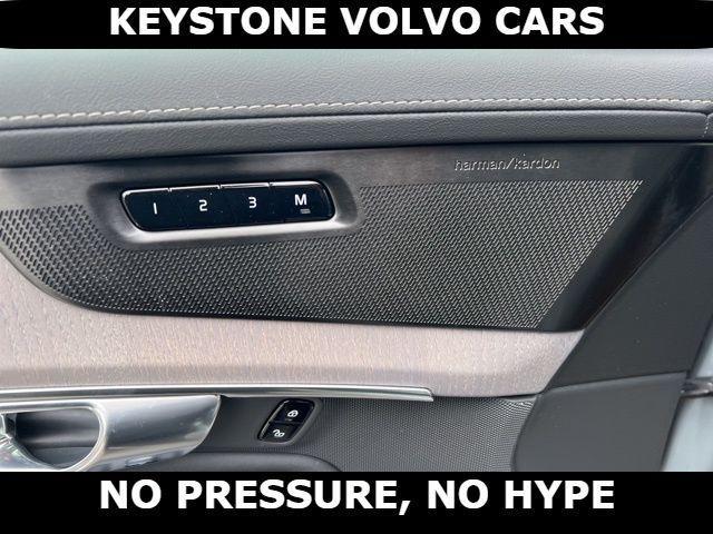 new 2026 Volvo XC90 car, priced at $71,349