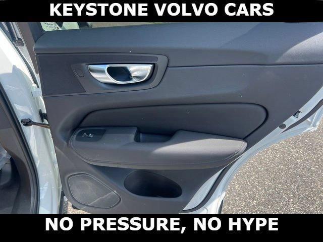 new 2026 Volvo XC60 car, priced at $57,385