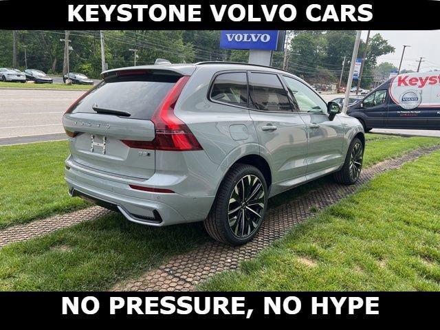 new 2026 Volvo XC60 car, priced at $61,061