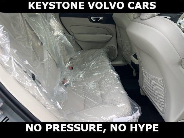 new 2026 Volvo XC60 car, priced at $61,061