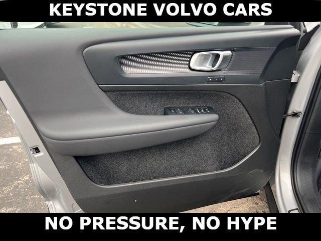 used 2025 Volvo XC40 car, priced at $31,995