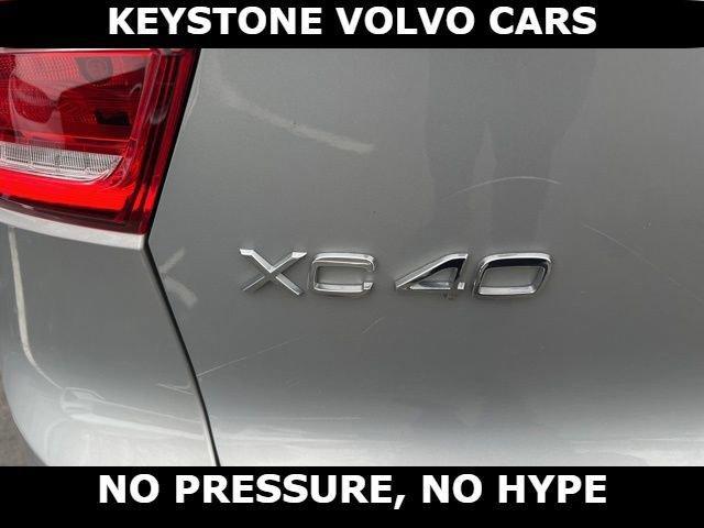 used 2025 Volvo XC40 car, priced at $31,995