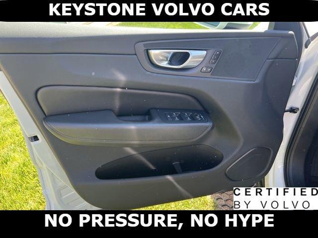 used 2023 Volvo XC60 car, priced at $32,895