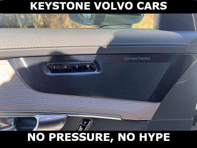 new 2026 Volvo XC90 car, priced at $75,950